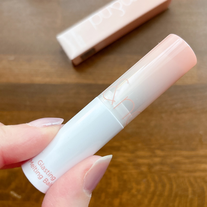 リップ ロムアンド グラスティングメルティングバーム